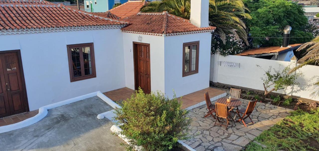 Casa Rural Los Dragos Фуенкальєнте-де-ла-Пальма Екстер'єр фото